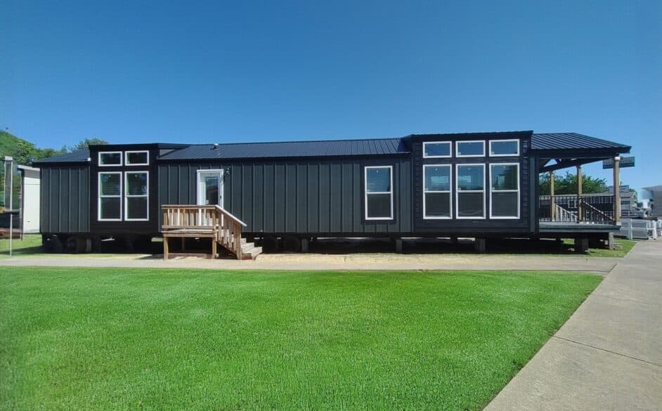 Robin d56ep8 elevation and exterior home features