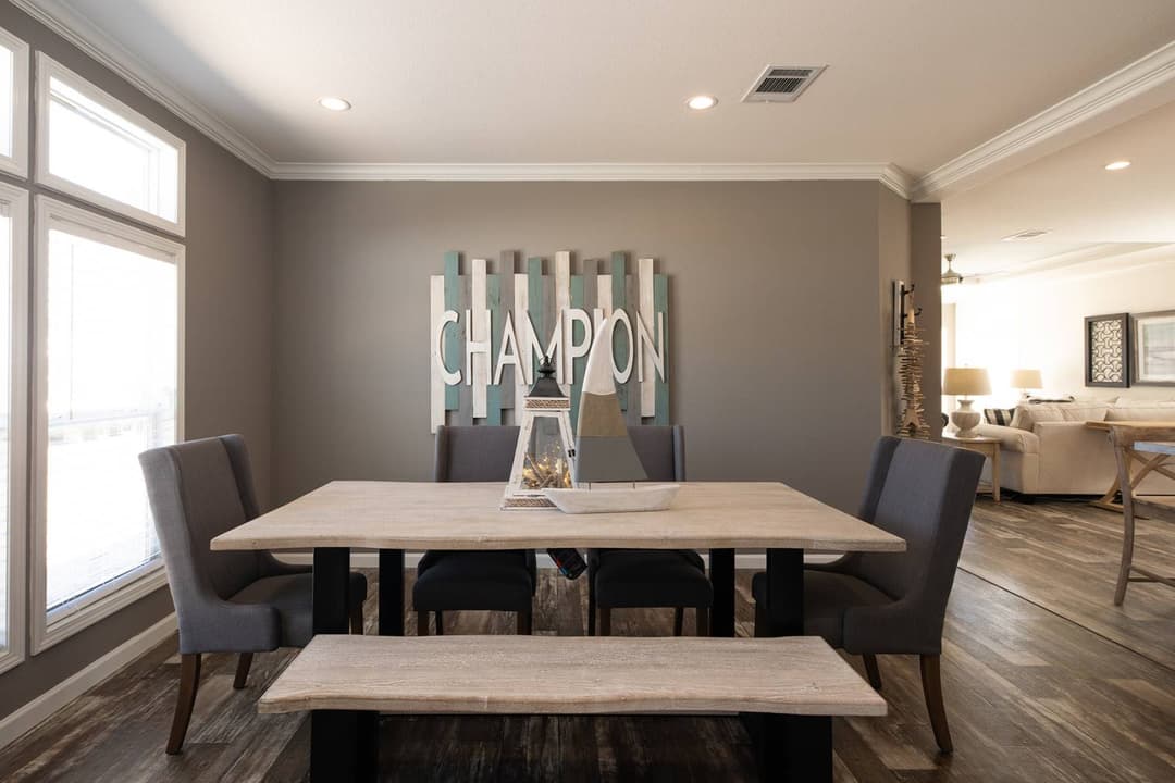 Titan extreme 3266a [the aspen] interior home features