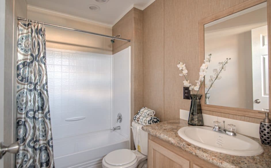 Park glen 397 bathroom home features