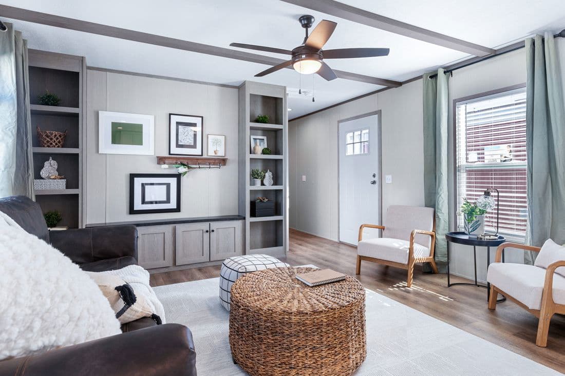 Anniversary 16763i interior home features