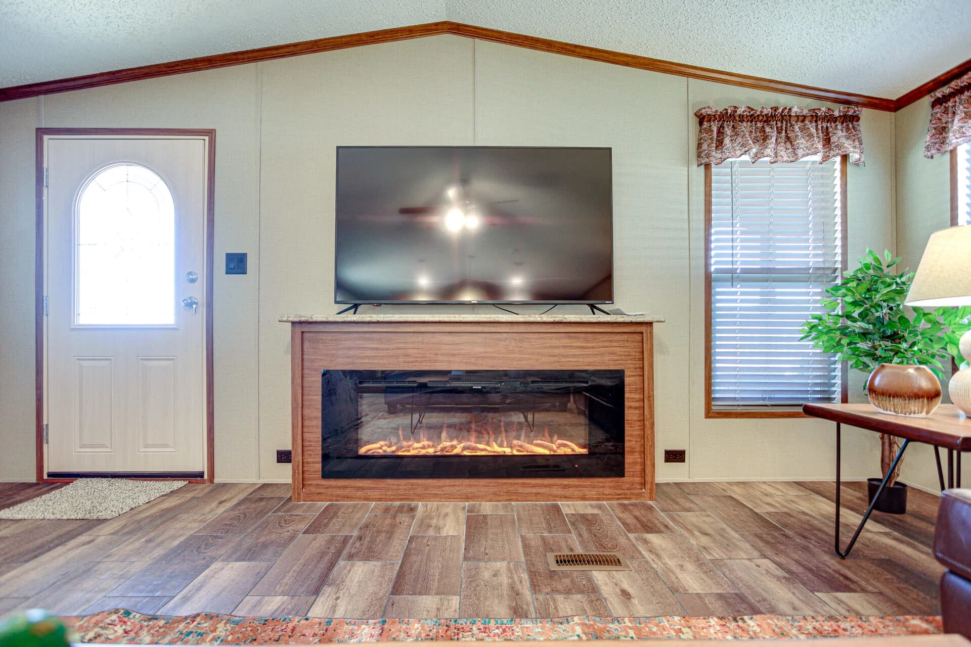 Classic c-1864-22a interior home features