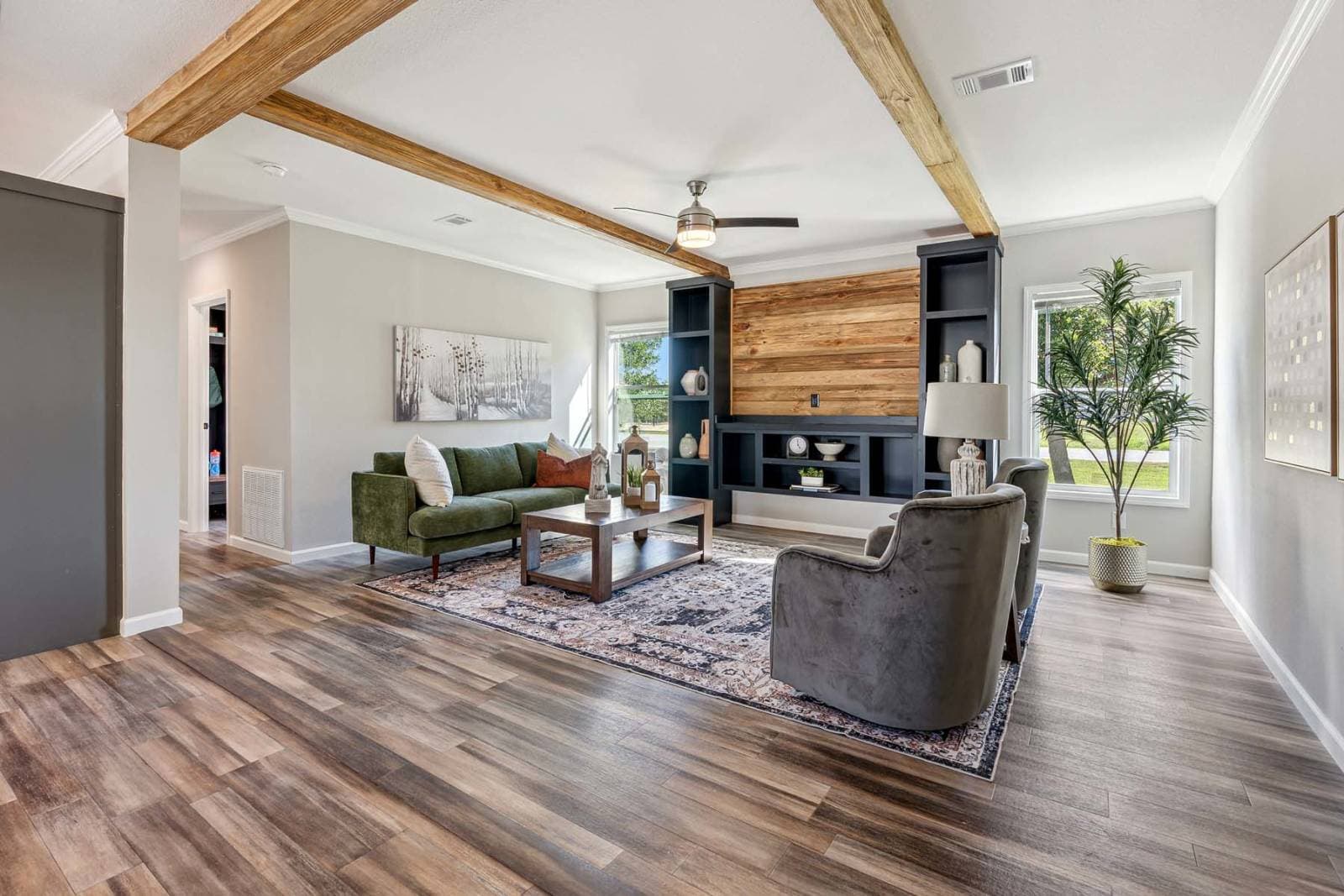 Innovation 3268h interior home features