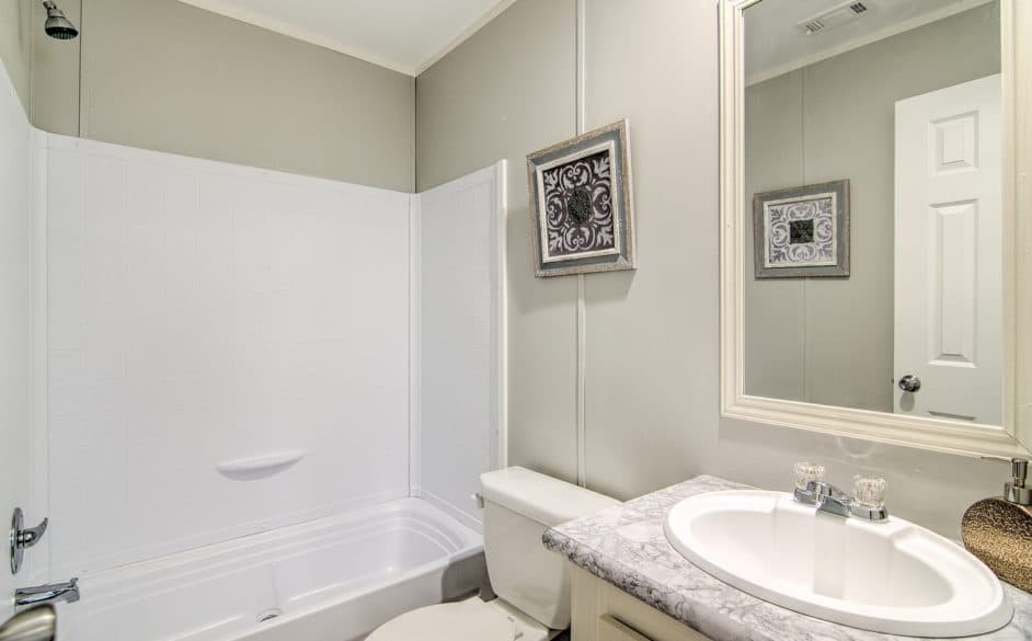 Park place 302 bathroom home features