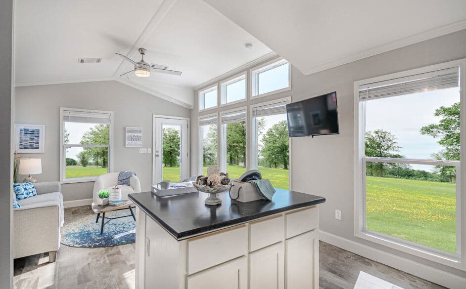 Sandpiper c44ep8 kitchen home features