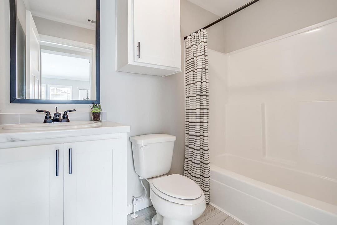 Innovation 2860h bathroom home features