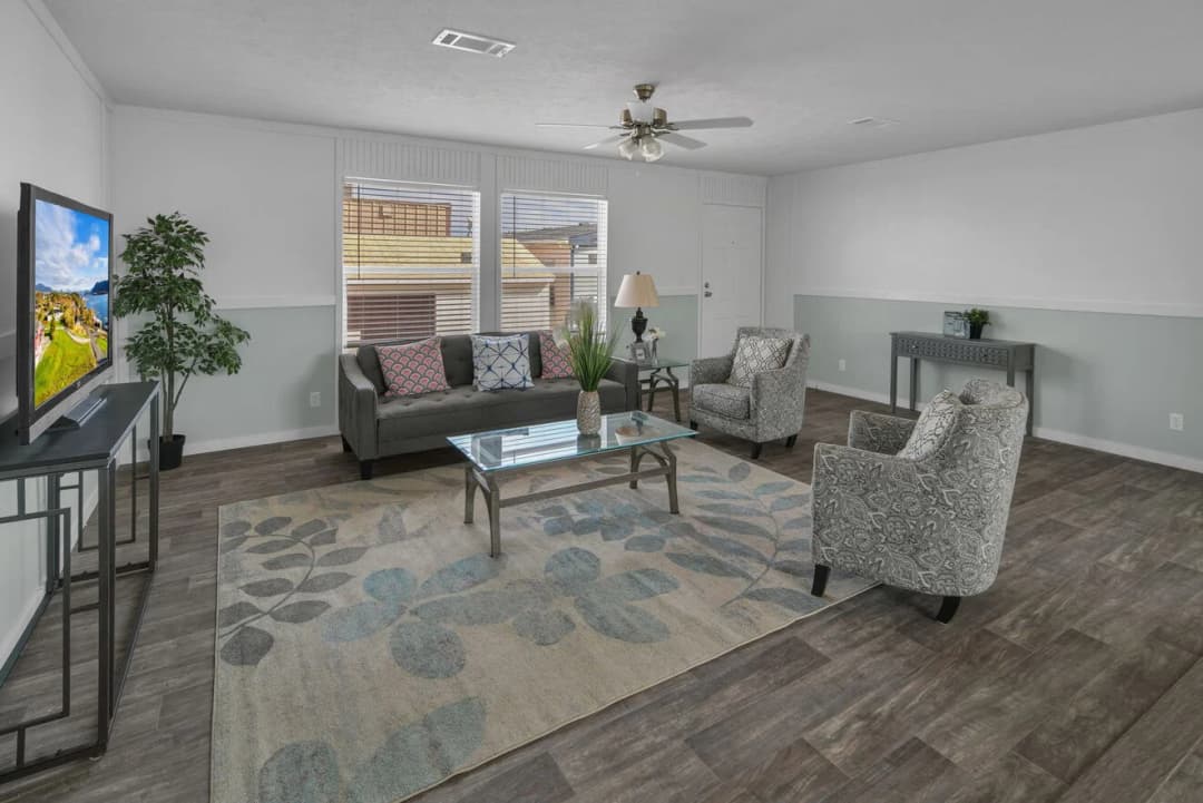 Valu maxx premier 32643e interior home features
