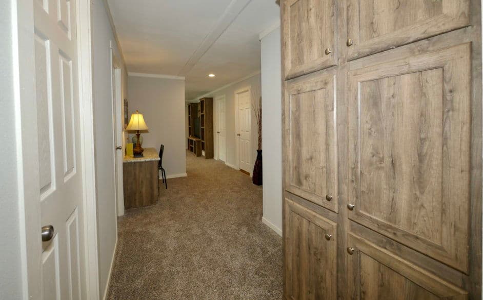 High plains 3387 interior home features