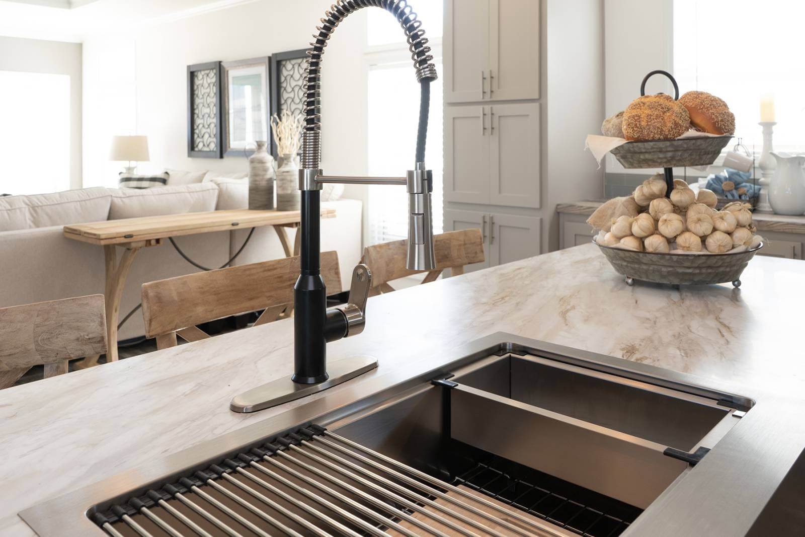 Titan extreme 3266a [the aspen] kitchen home features