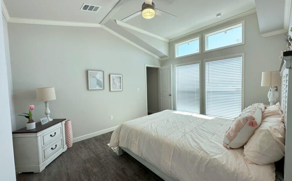 Crane j68ep8 bedroom home features