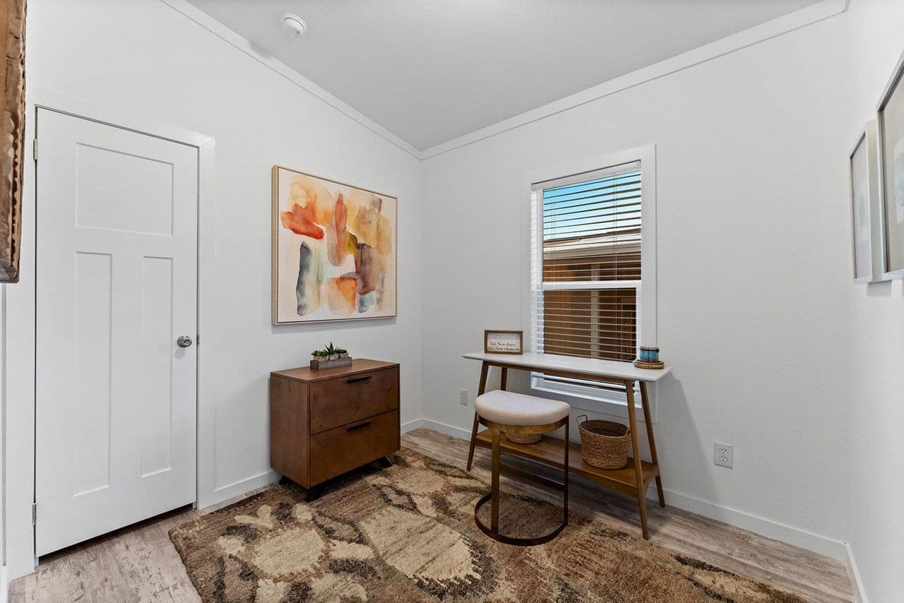 Innovation 1668h interior home features