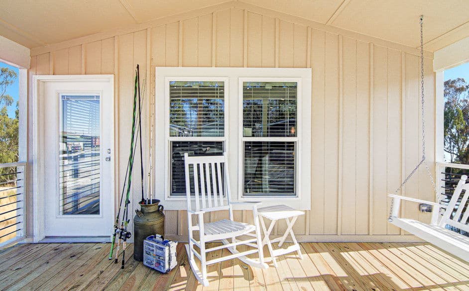 Eagle j60ep8 exterior home features