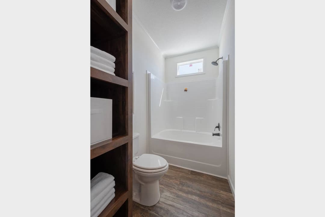 Innovation 3276n bathroom home features