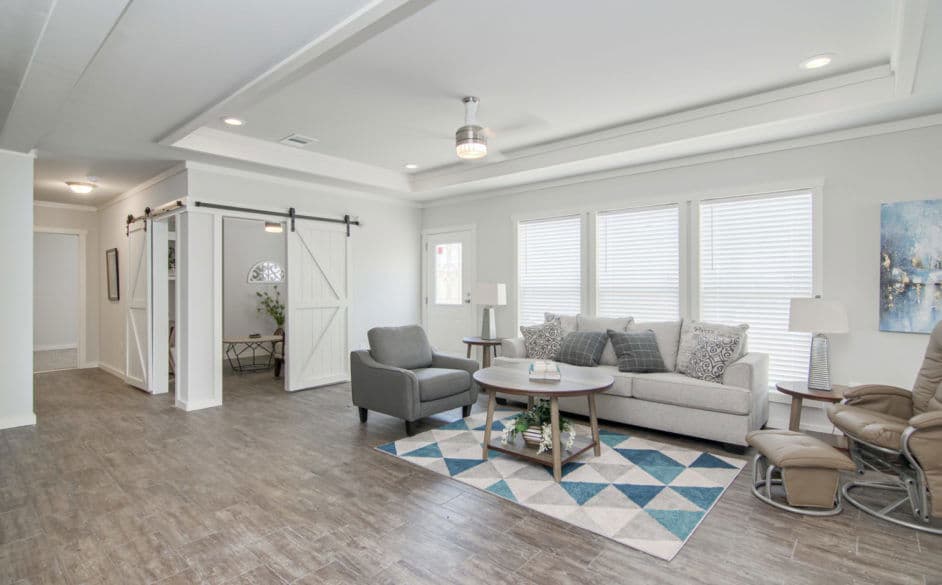 Haven 6368 interior home features