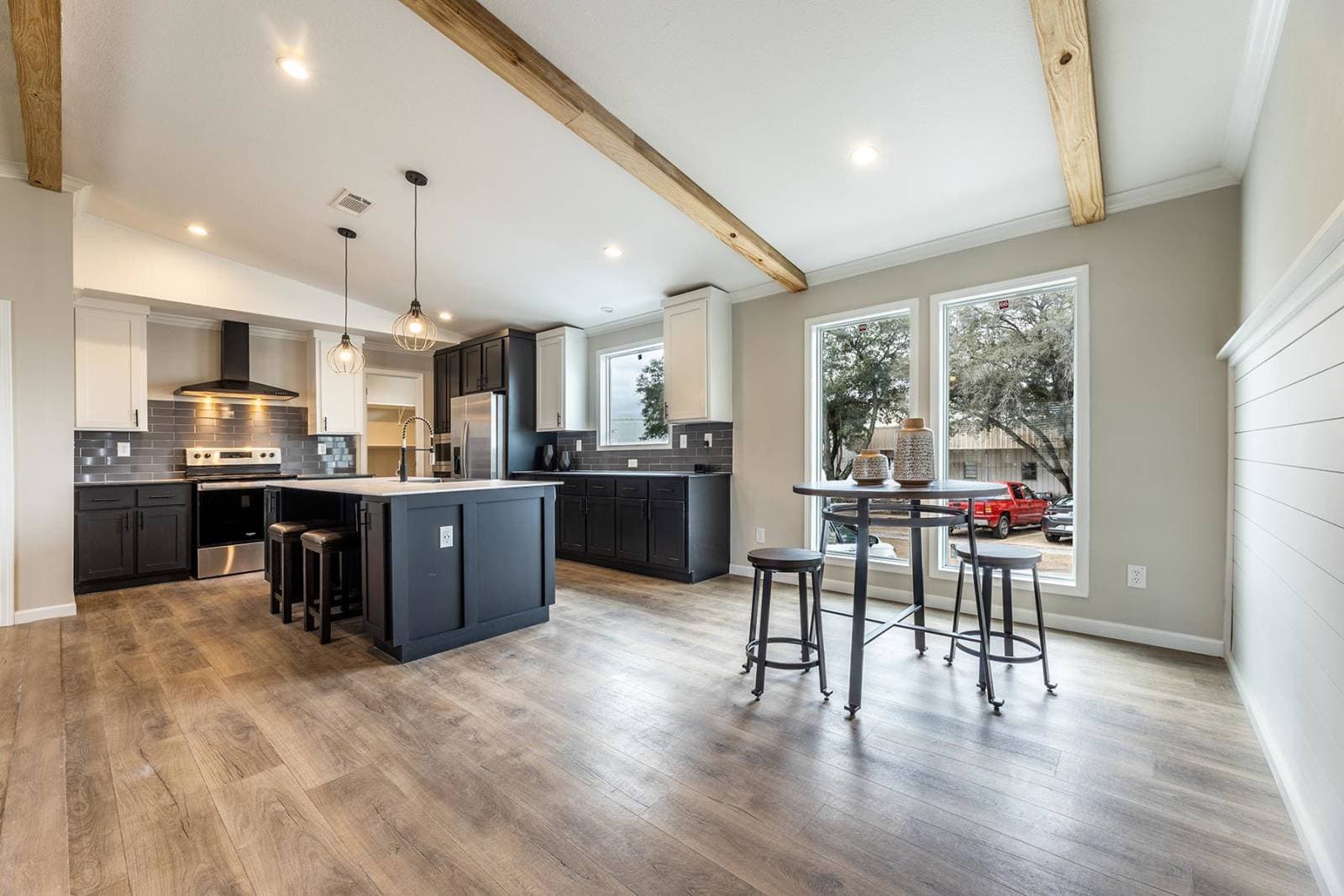 Innovation 2864h kitchen home features