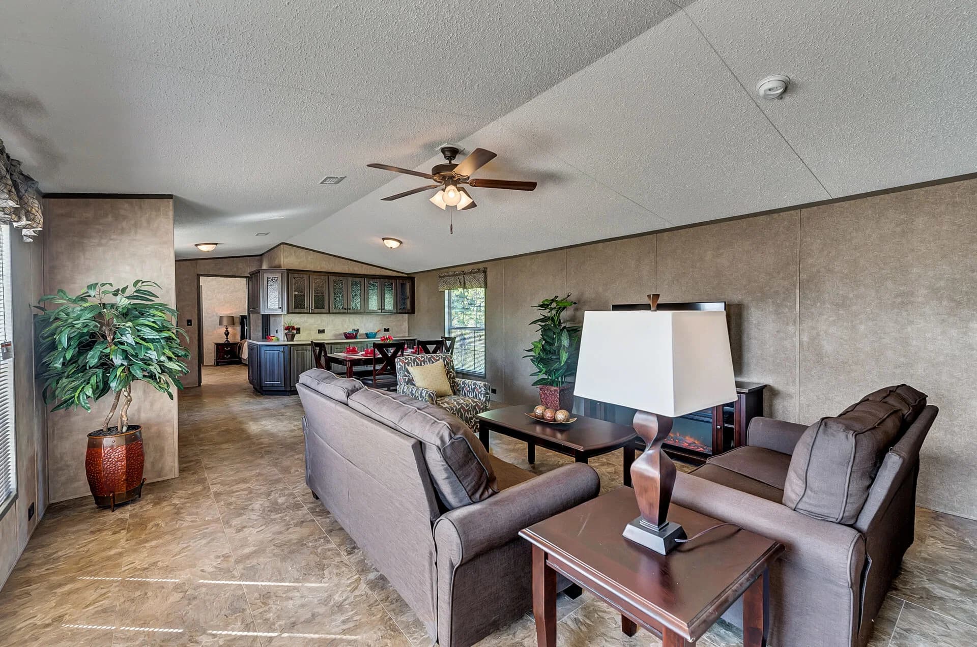 Select s-1680-32b interior home features