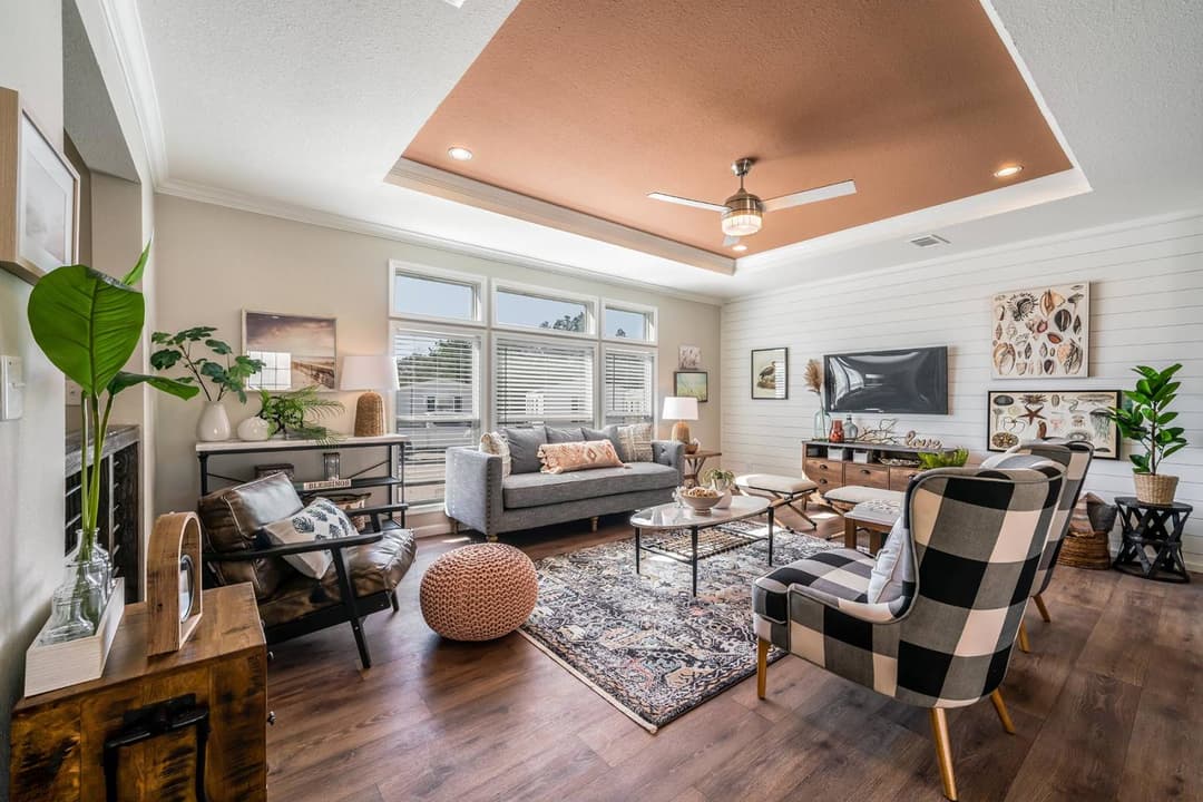 Titan extreme 3260h [the cypress] interior home features