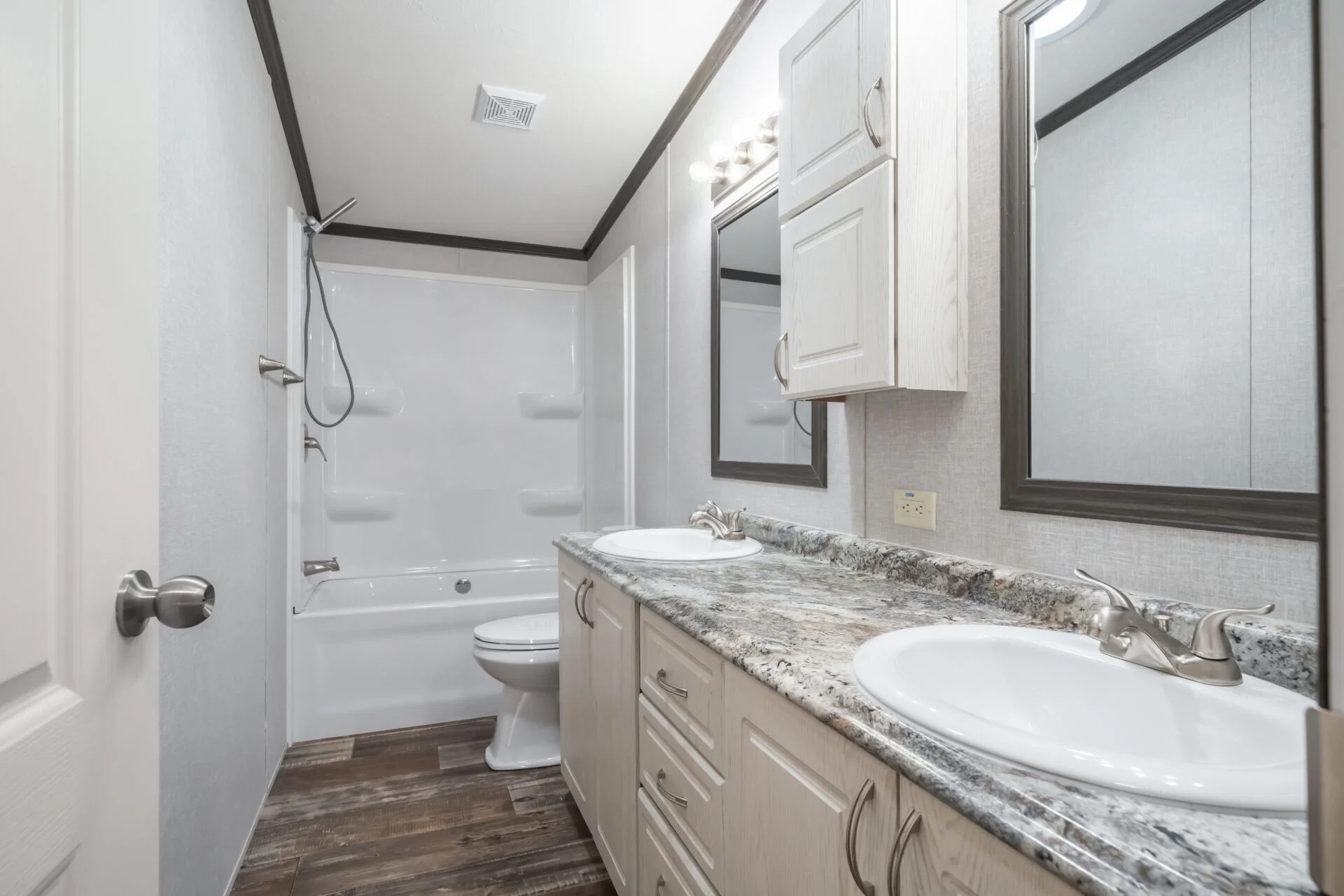 Select s-3256-42a bathroom home features
