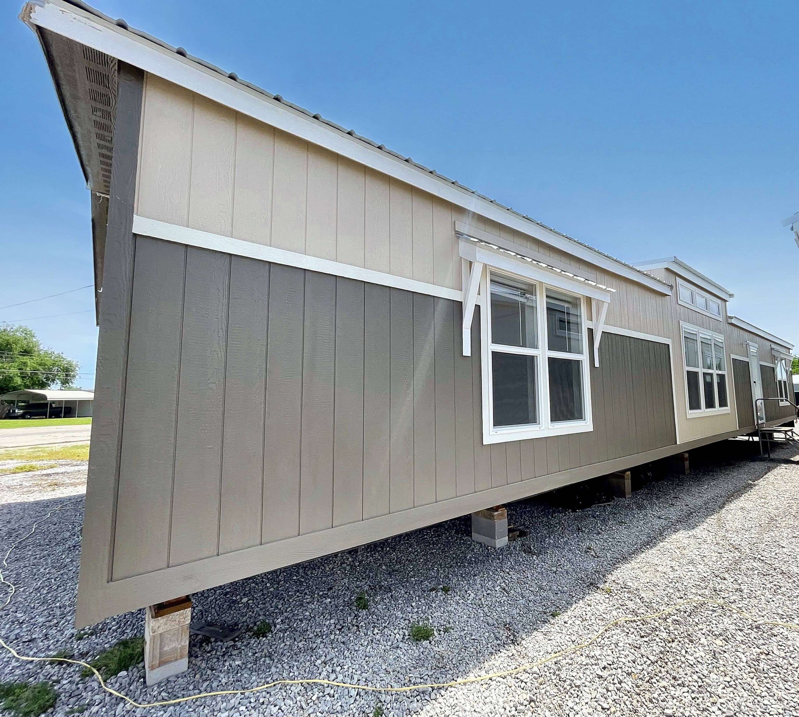 The stephens elevation and exterior home features