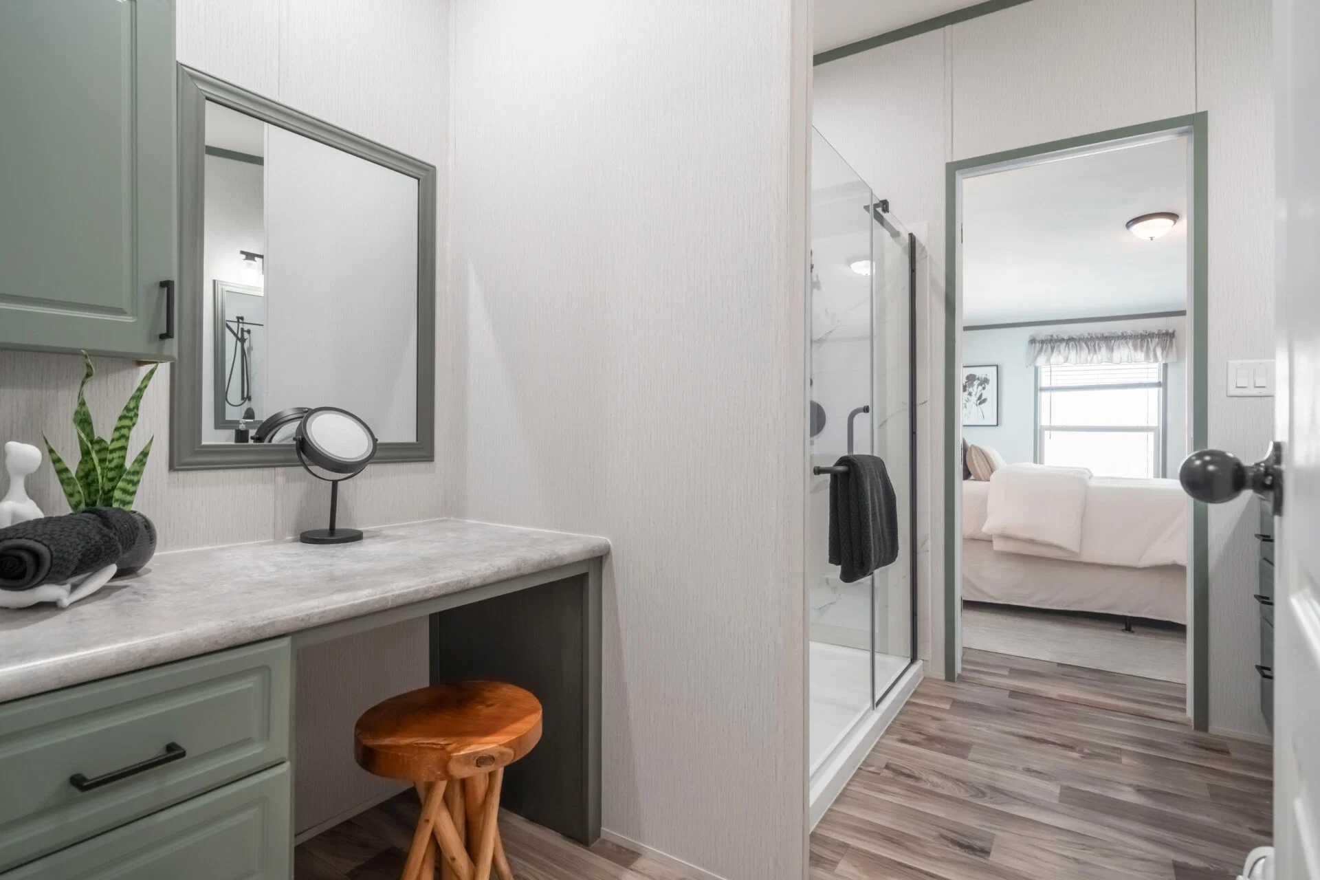 Heritage h-3248-32a bathroom home features