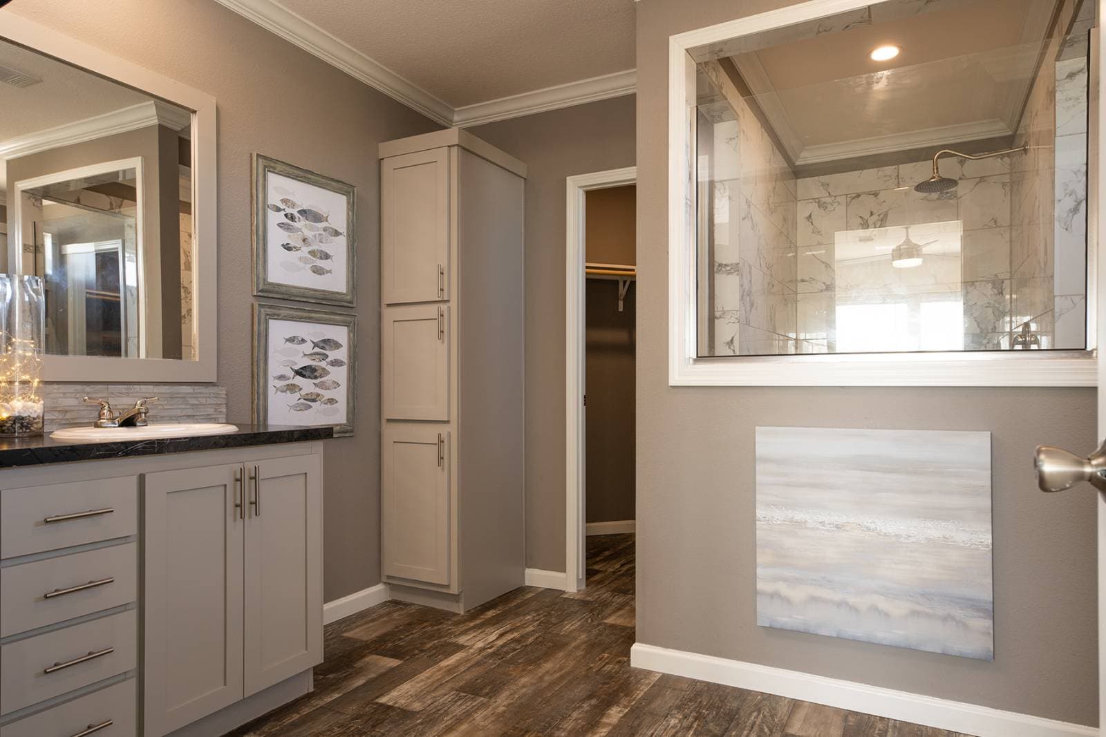 Titan extreme 3266a [the aspen] bathroom home features