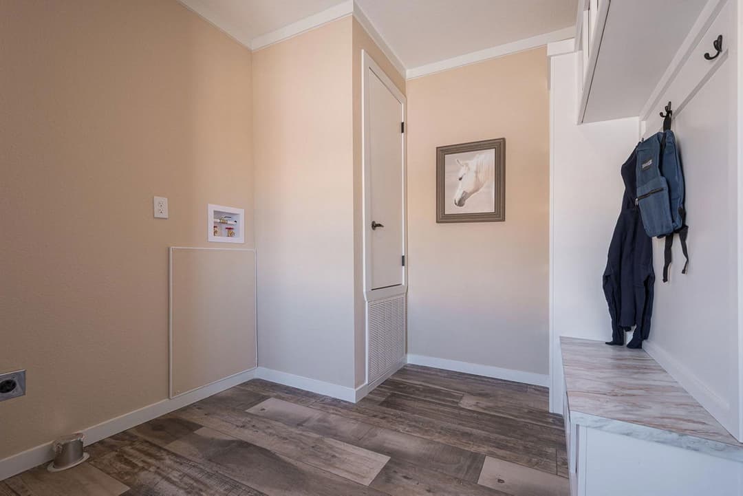 Innovation 3266f interior home features