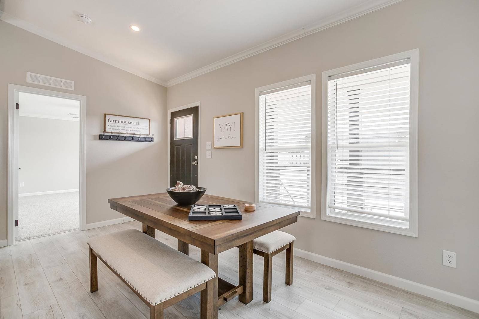 Innovation 2860h interior home features