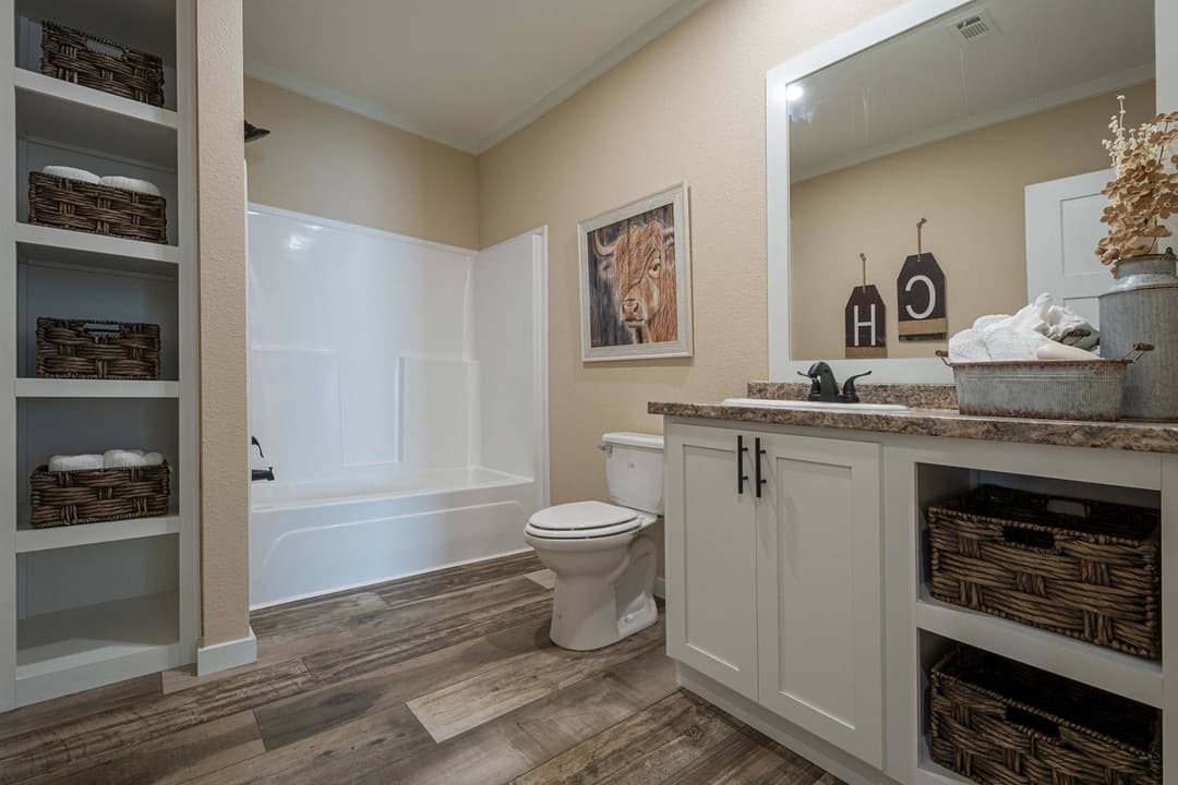 Innovation 3266f bathroom home features