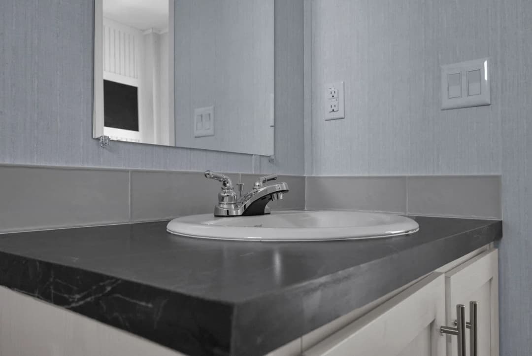 Valu maxx premier 32643e bathroom home features