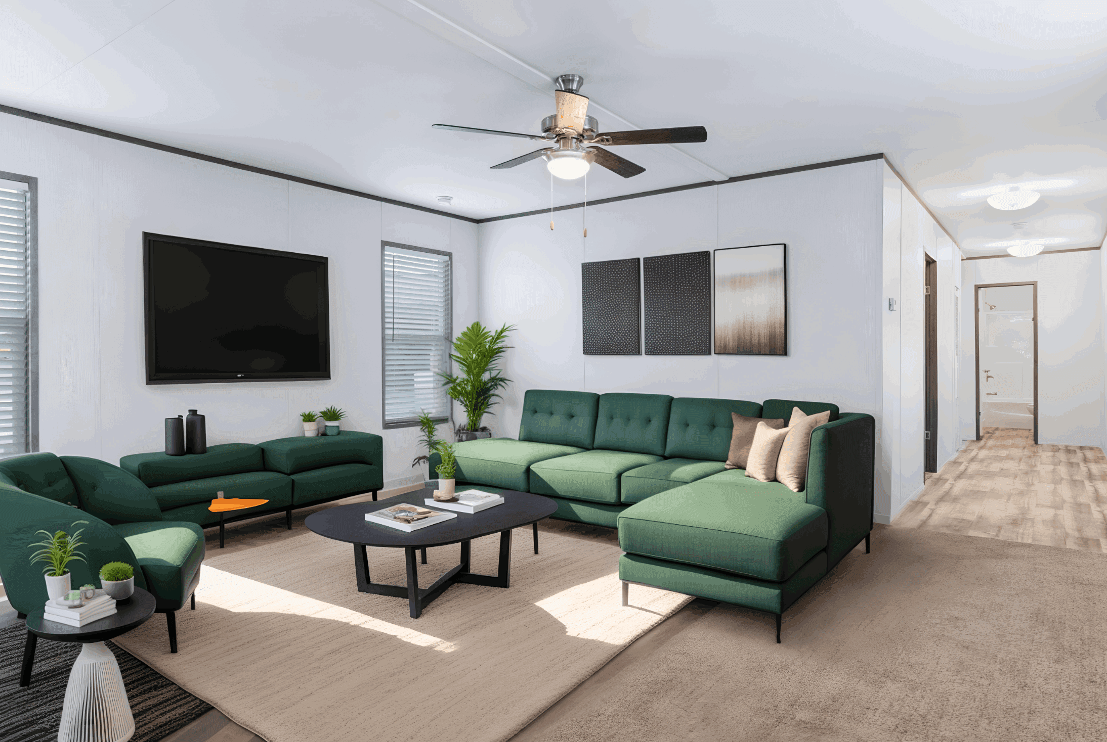The cuatro interior home features