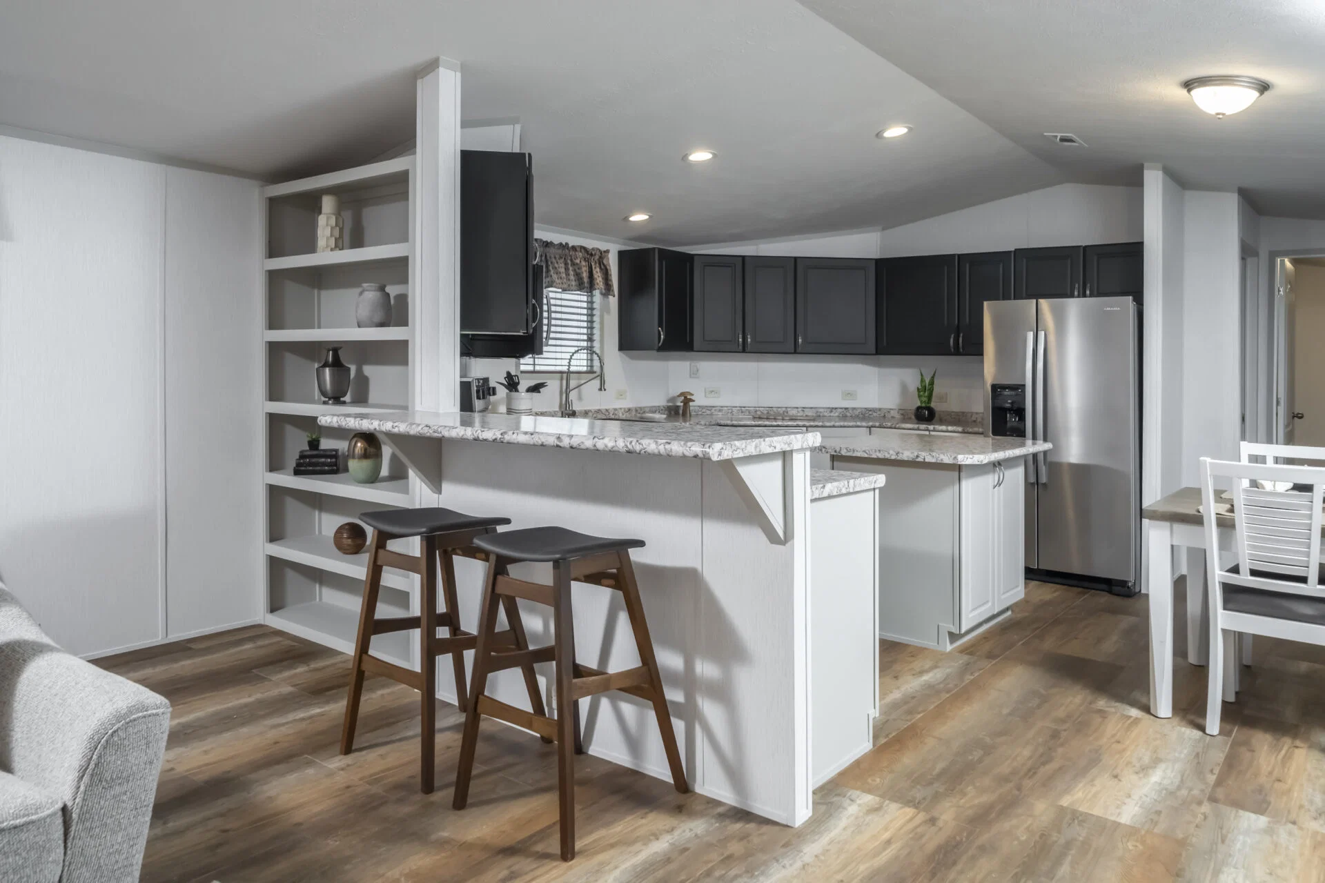 Heritage h-1880-32e kitchen home features