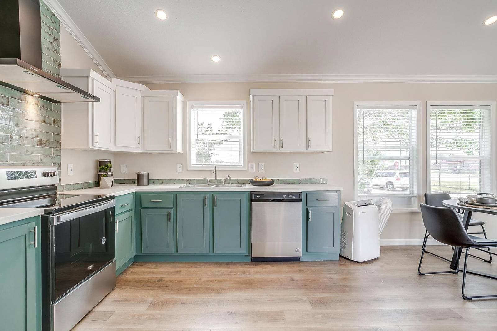 Innovation 1856h kitchen home features