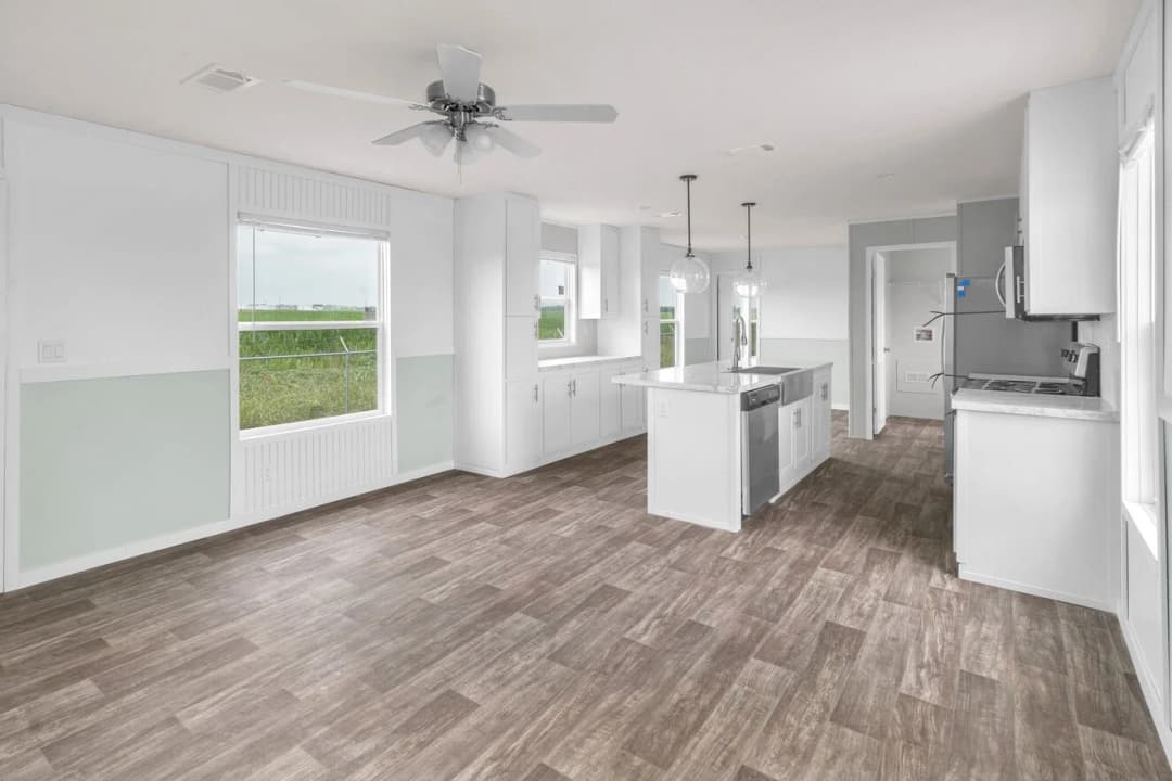 Valu maxx premier 16763a interior home features