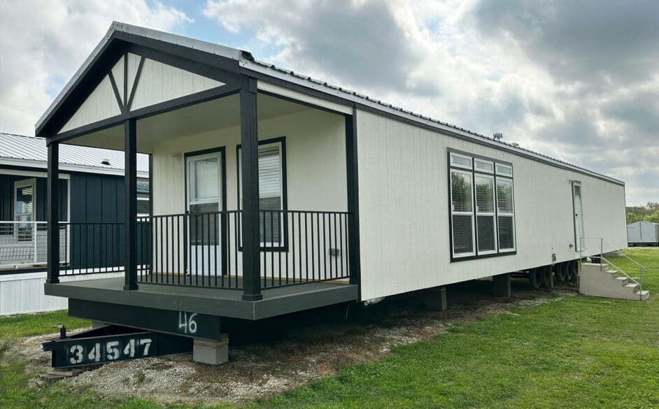 Park view 314p hero, elevation, and exterior home features