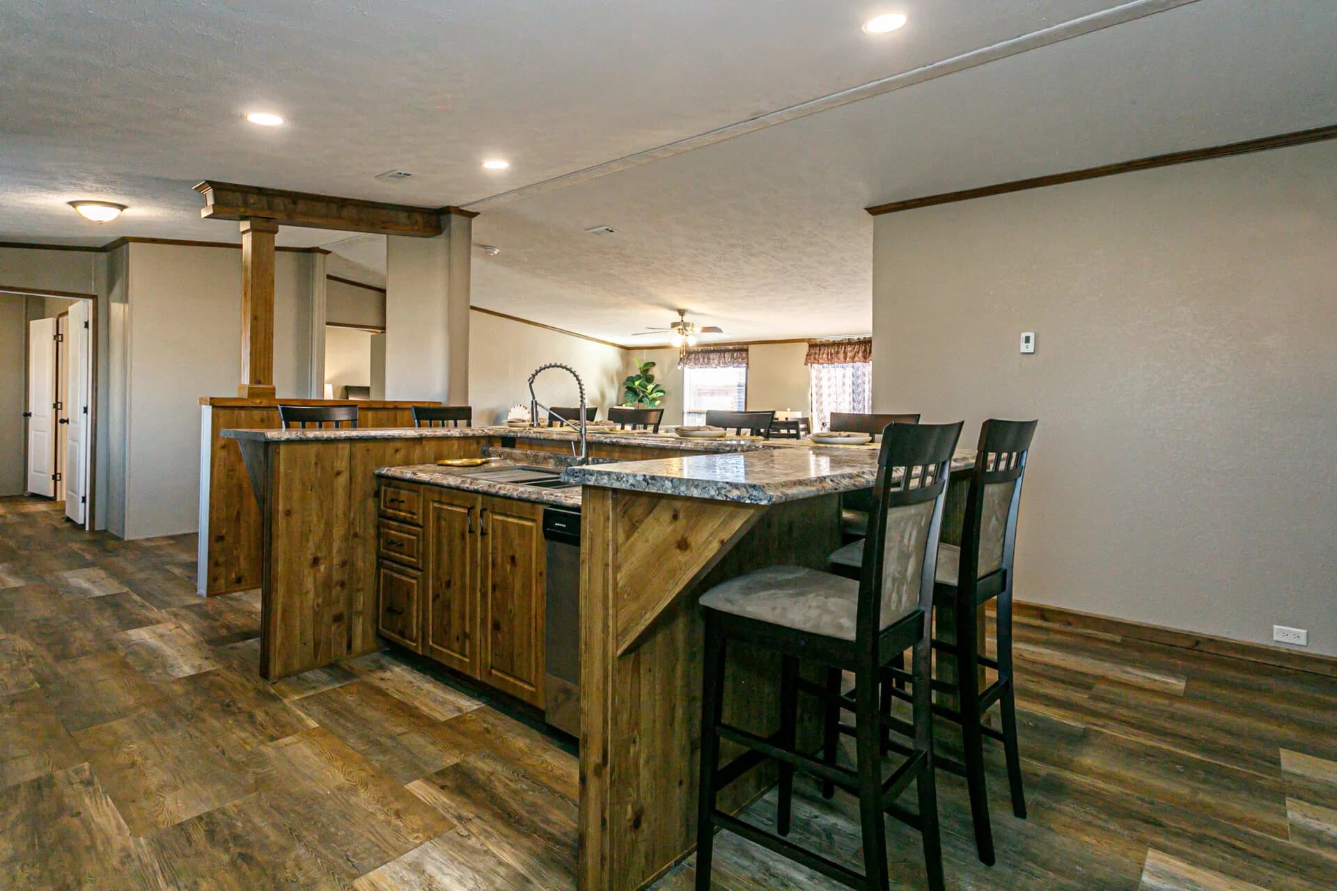 Doublewide h-3672-43a kitchen home features