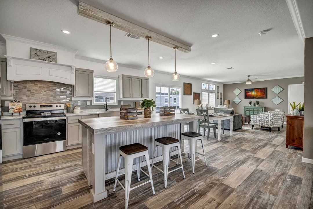 Titan extreme 3266d [the vegas] kitchen home features