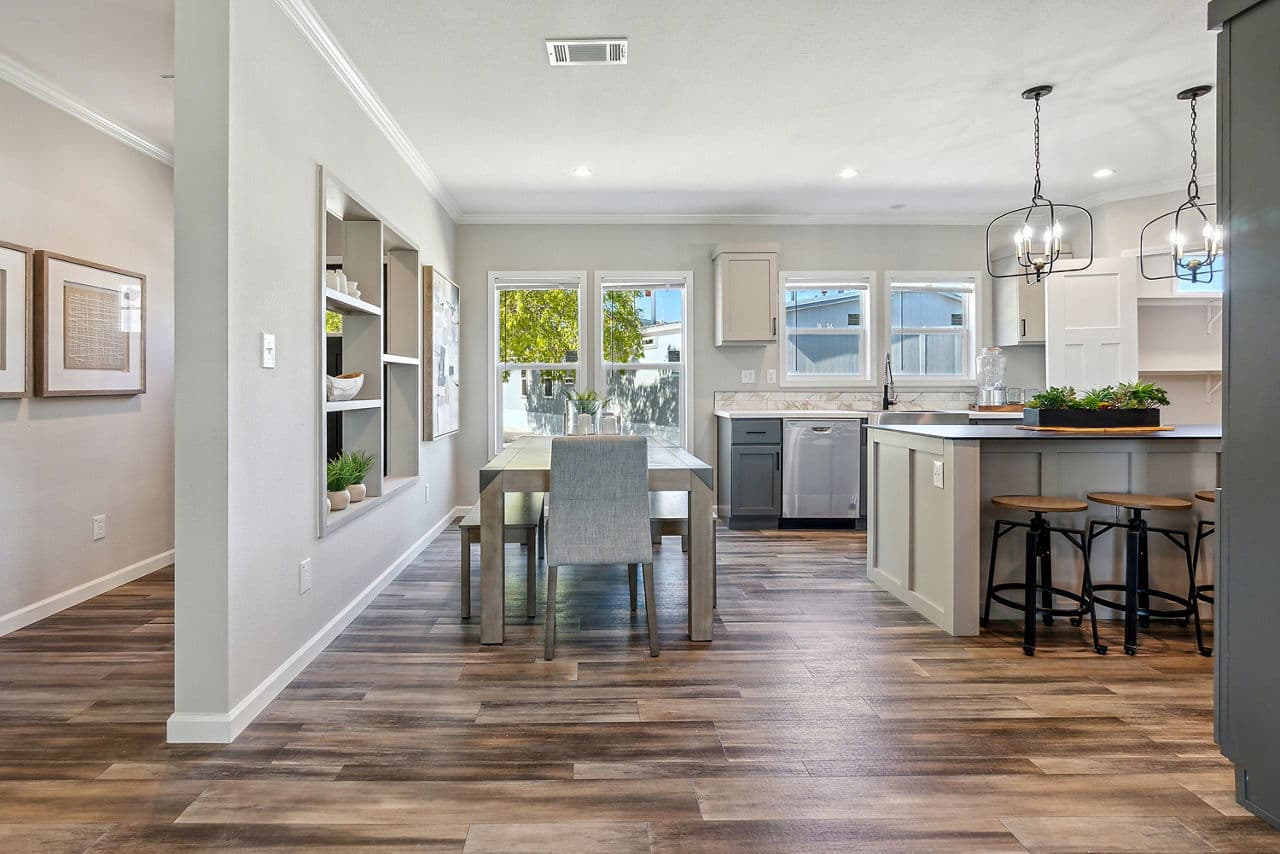 Innovation 3268h interior home features