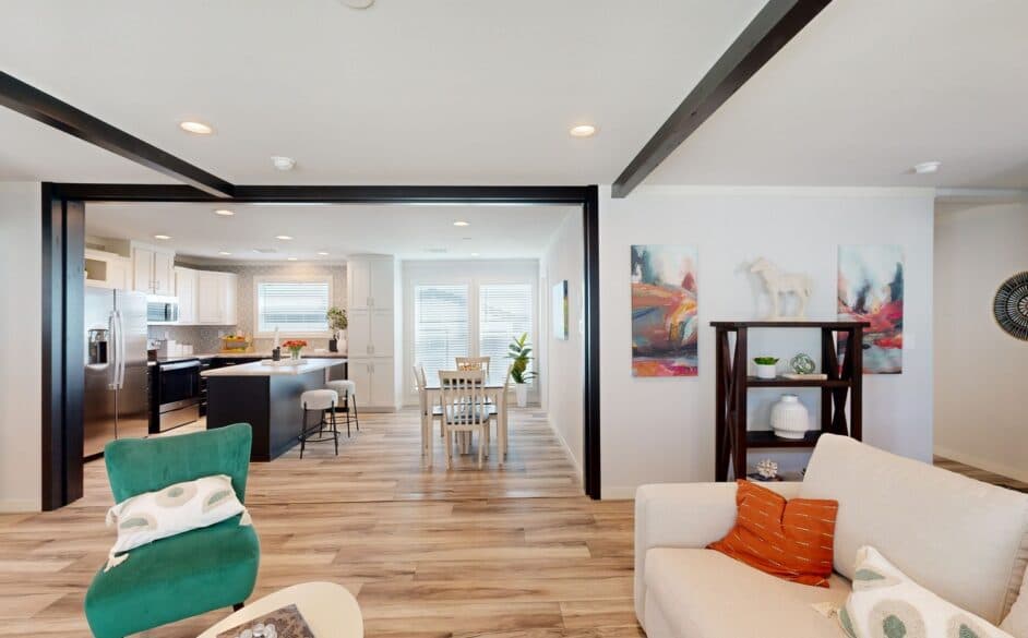 Emerald r48f interior home features