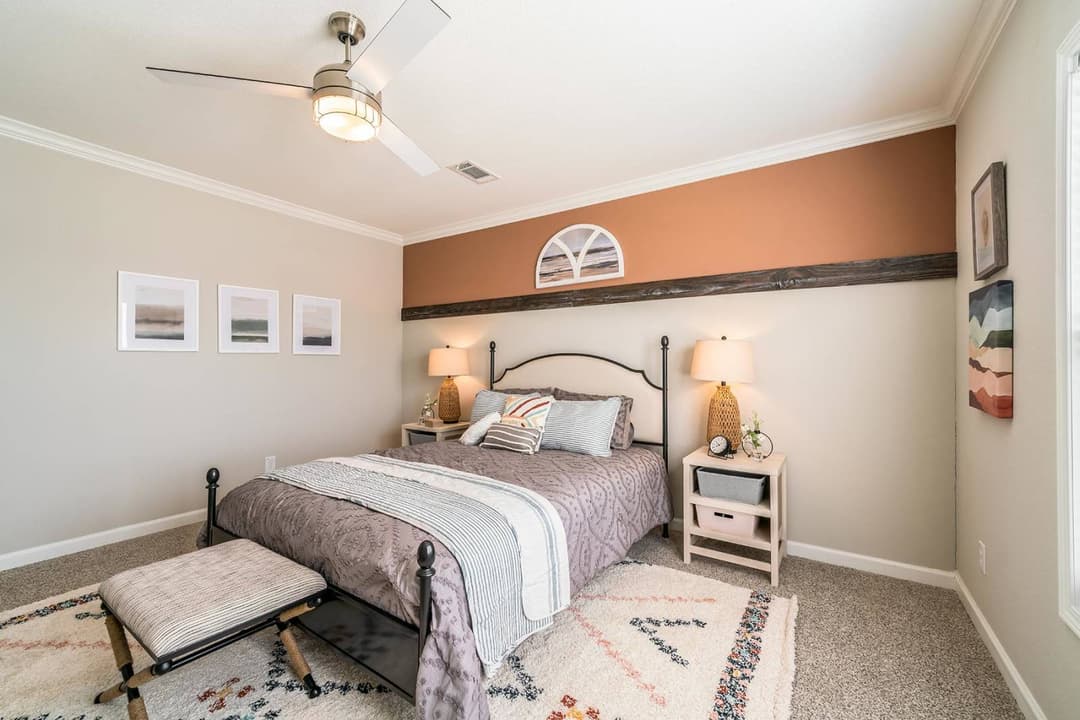 Titan extreme 3260h [the cypress] bedroom home features