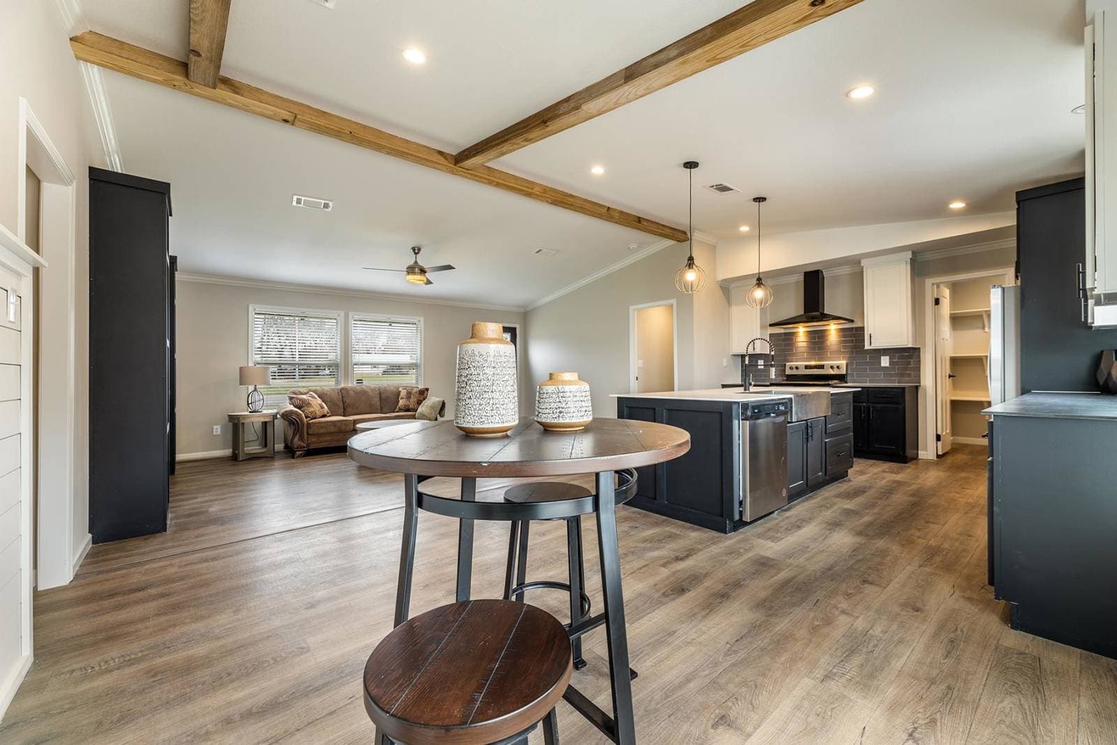 Innovation 2864h kitchen home features