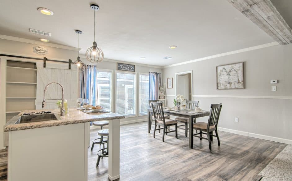 Magnolia 6360 interior home features