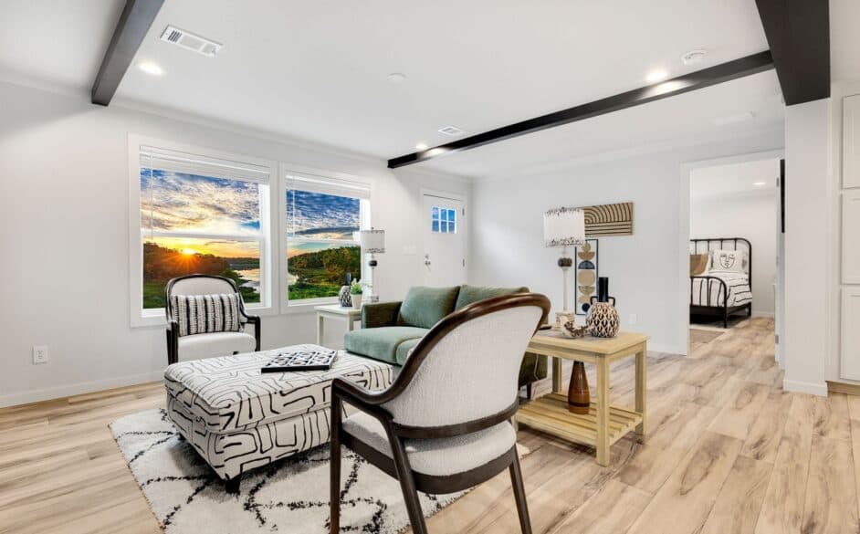 Hope r76e interior home features