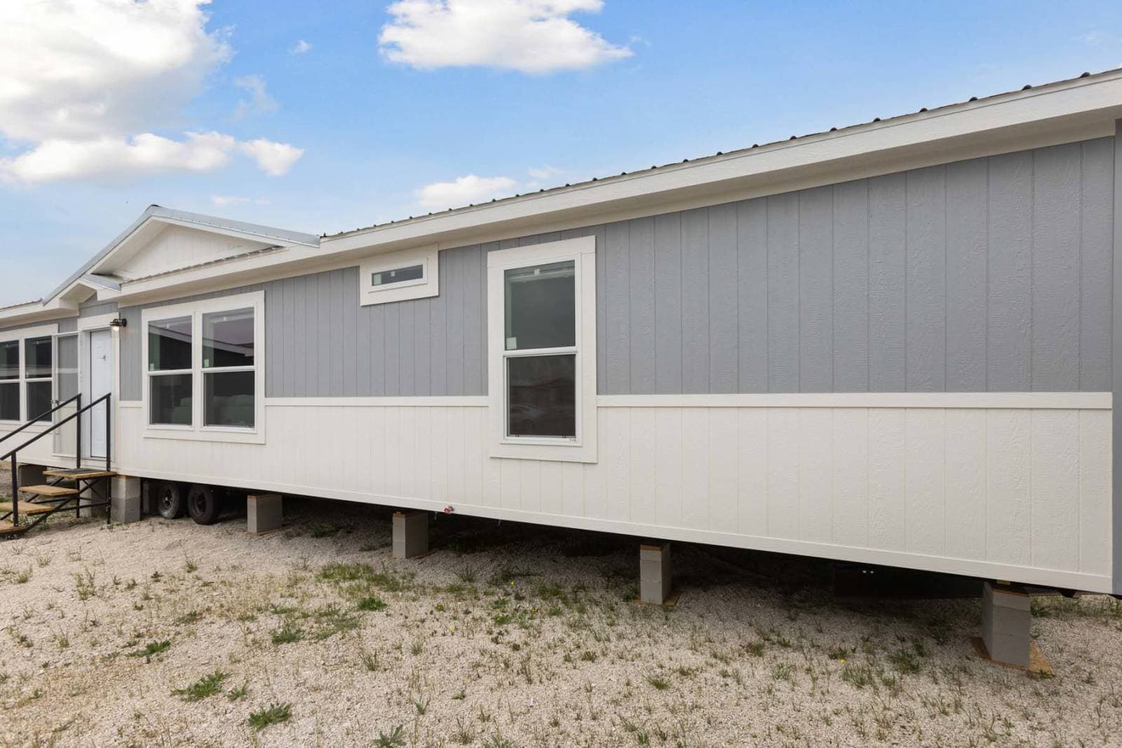 Ws2856h exterior home features