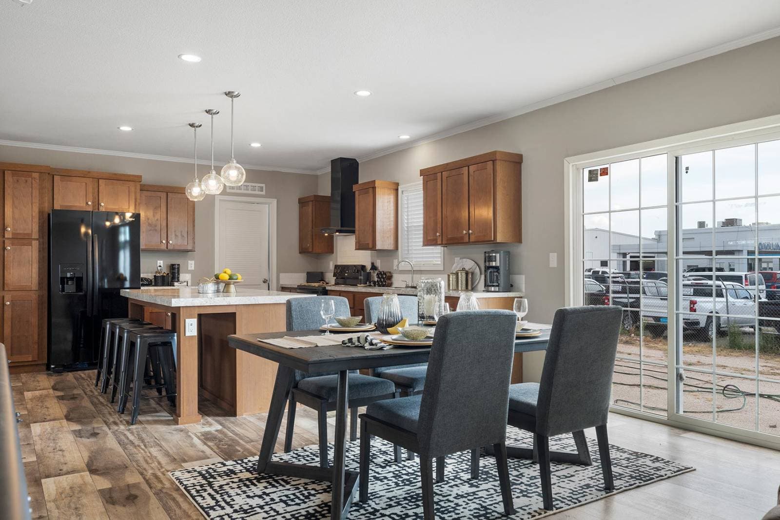 Titan extreme 3266d [the vegas] kitchen home features