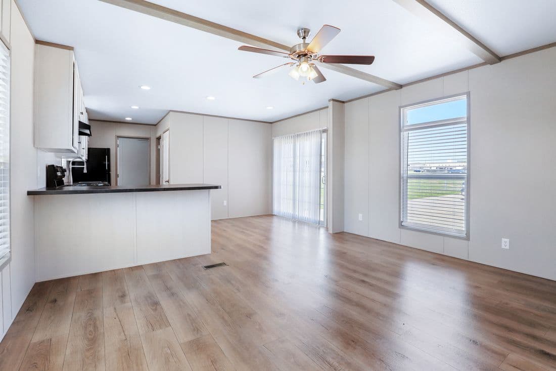 Anniversary 16602a interior home features