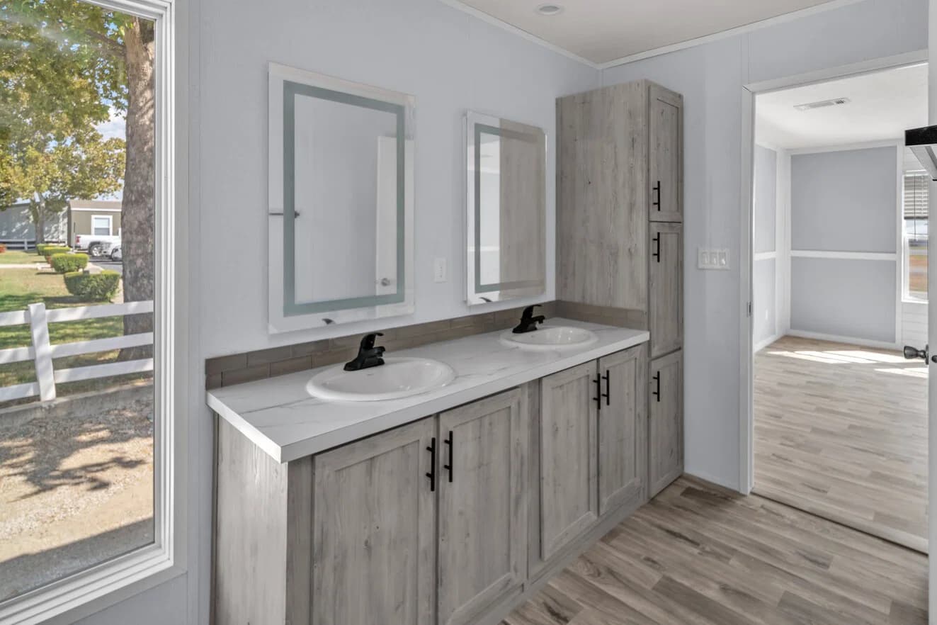 Valu maxx premier 32684f bathroom home features