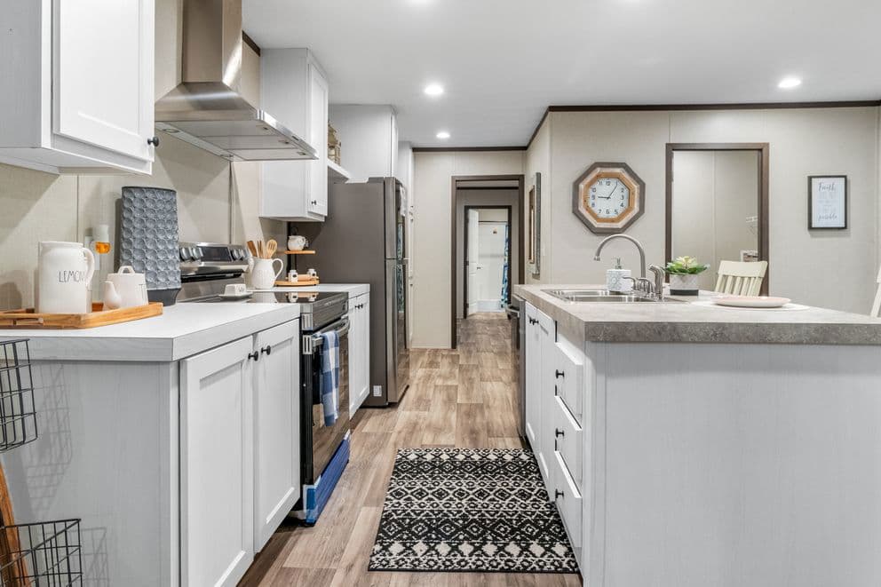 Colossal kitchen home features