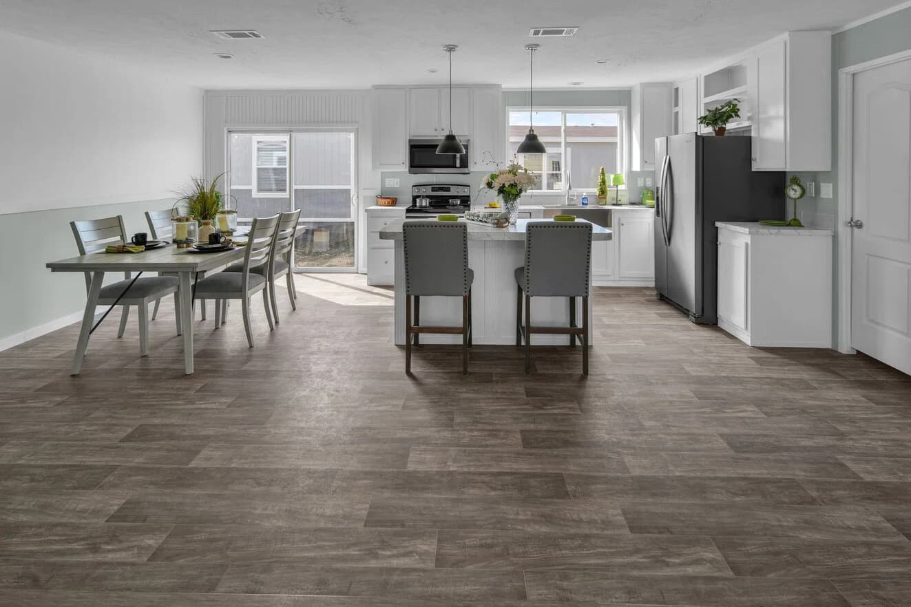 Valu maxx premier 32643e interior home features