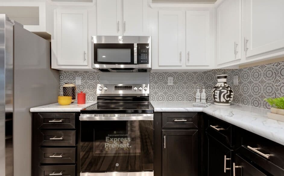 Hope r76e kitchen home features