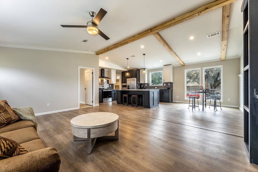 Innovation 2864h interior home features